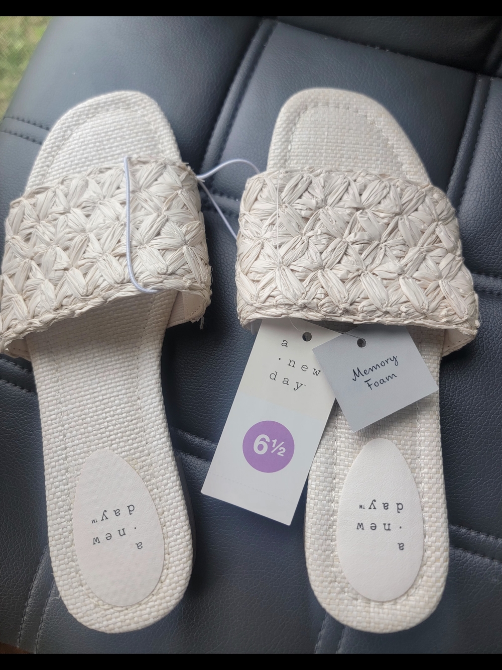 A New Day Ariella Woven Raffia Slide Sandals With Memory Foam Insole. Size 6.5